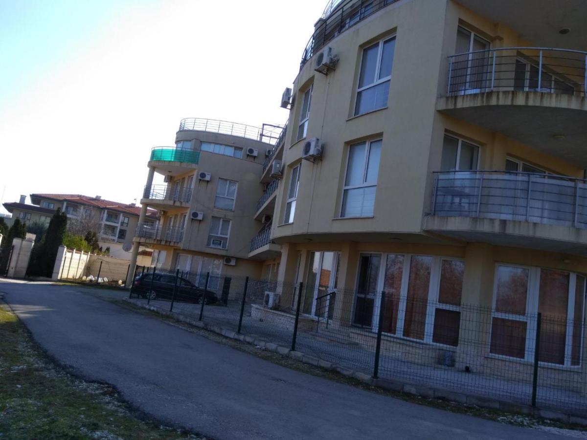 דירות ביאלה Sunny House Byala מראה חיצוני תמונה