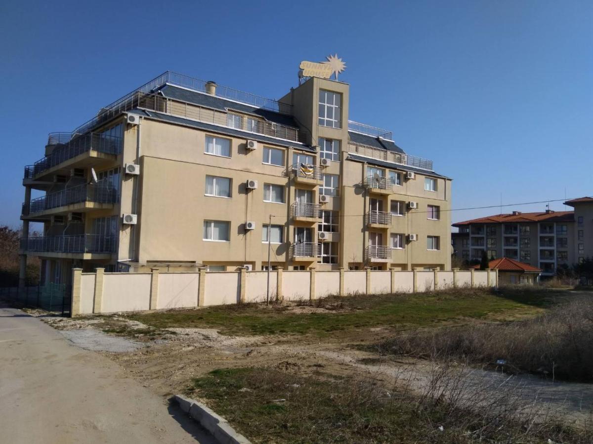 דירות ביאלה Sunny House Byala מראה חיצוני תמונה